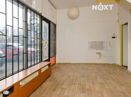 Pronájem komerčního objektu, obchodní centrum, 19 m²