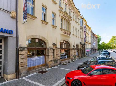 Pronájem komerčního objektu, jiný, 240 m²