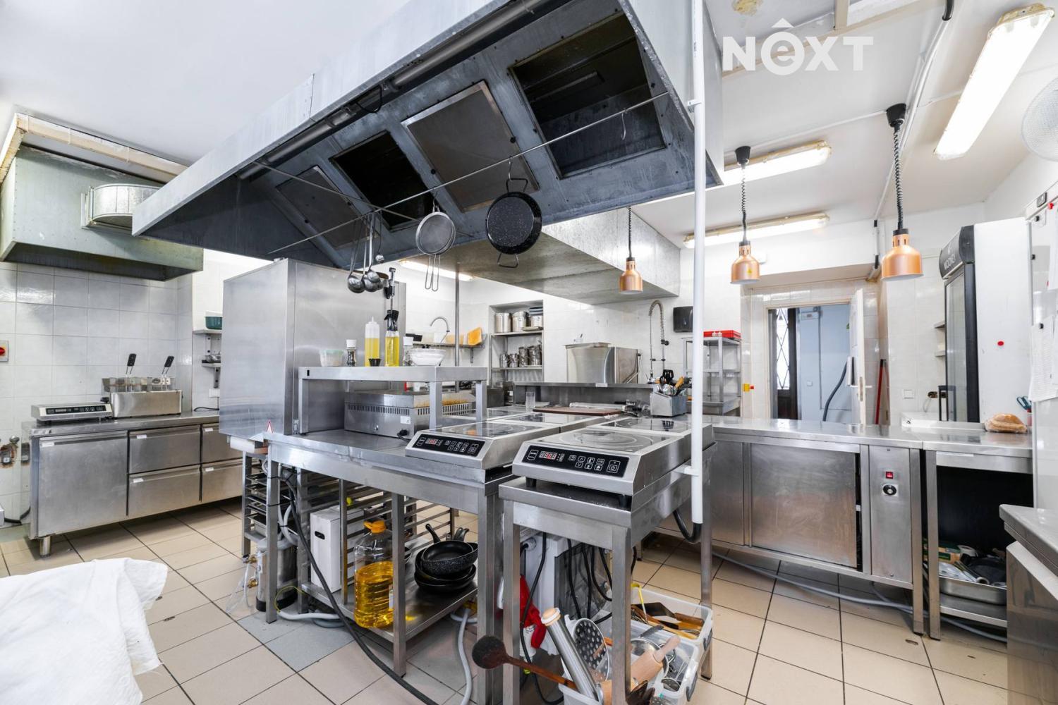 Pronájem komerční Restaurace, 240㎡