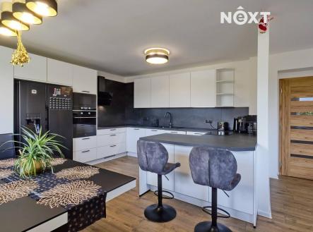 Prodej komerčního objektu, jiný, 1 302 m²
