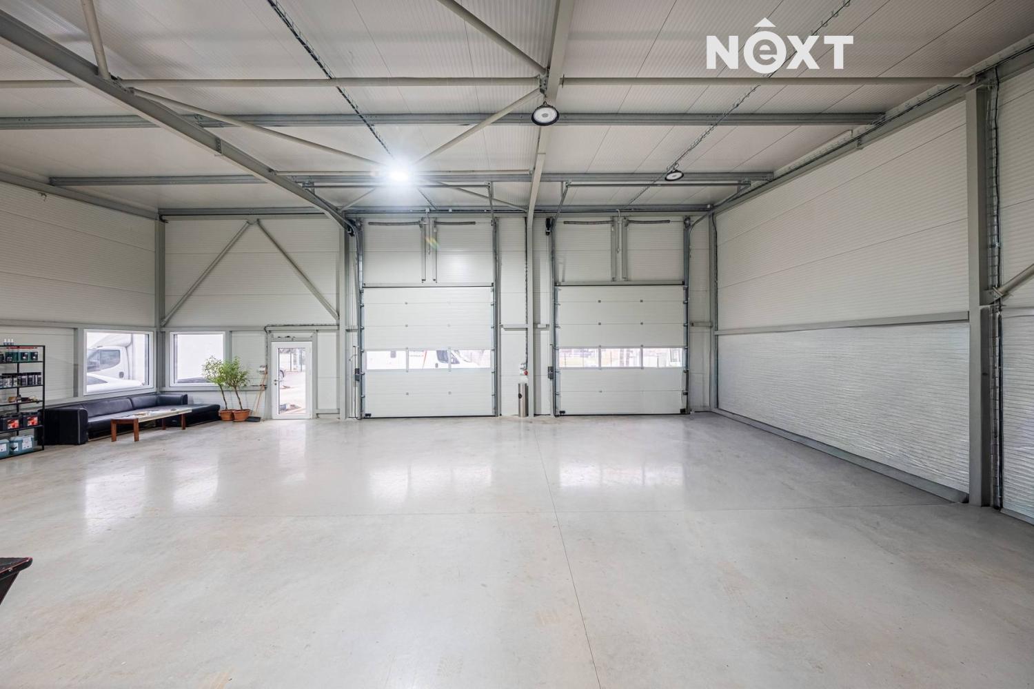 Pronájem komerční Sklady, 230㎡