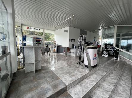 Prodej komerčního objektu, jiný, 700 m²