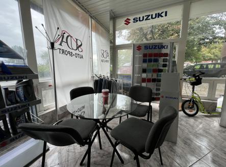 Prodej komerčního objektu, jiný, 700 m²