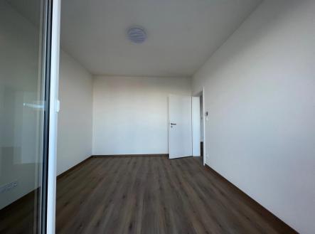 Pronájem bytu, 3+kk, 77 m²