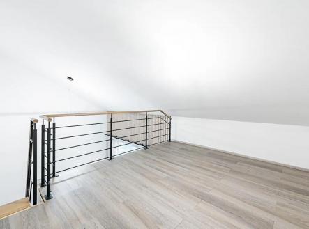 Pronájem bytu, 2+kk, 37 m²
