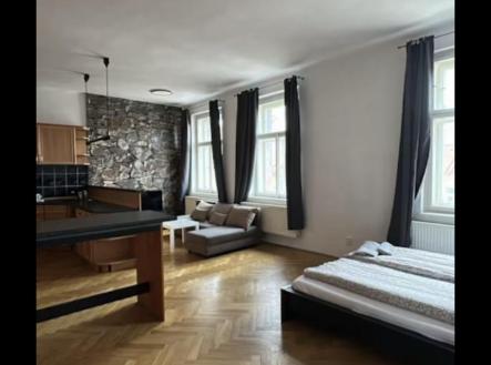 Pronájem bytu, 2+kk, 79 m²