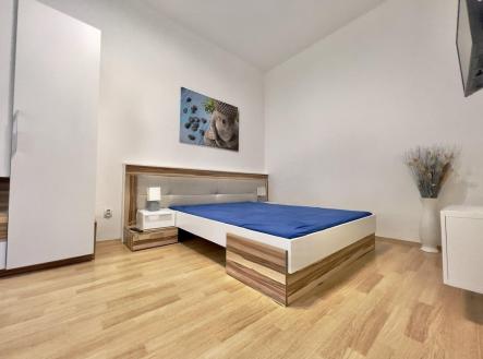 Pronájem bytu, 2+1, 75 m²