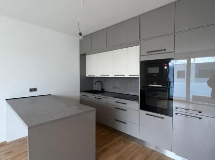 Pronájem bytu, 2+kk, 55 m²