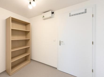 Pronájem bytu, 1+kk, 28 m²