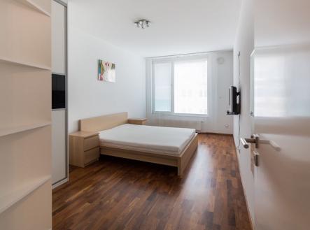 Pronájem bytu, 2+kk, 56 m²