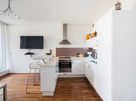 Pronájem bytu, 2+kk, 56 m²