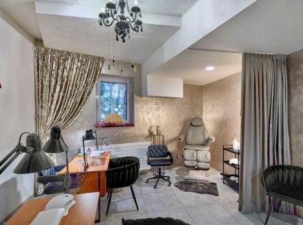 Pronájem obchodní prostor, 73 m²