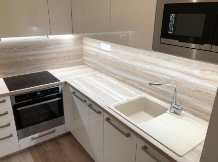 Pronájem bytu, 2+kk, 65 m²