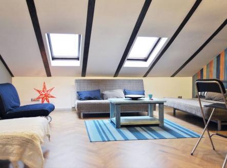 Pronájem bytu, 1+kk, 35 m²