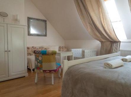 Pronájem bytu, 3+kk, 90 m²