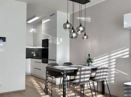 Pronájem bytu, 2+kk, 60 m² obrázek