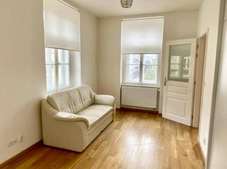 Pronájem bytu, 2+kk, 58 m²