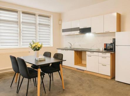 Pronájem bytu, 4+kk, 130 m²