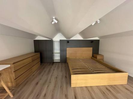 Pronájem bytu, 2+kk, 55 m²