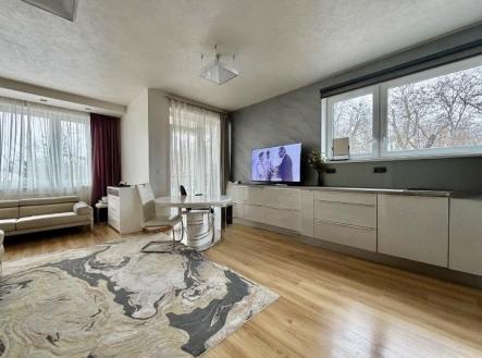 Pronájem bytu, 3+kk, 89 m²