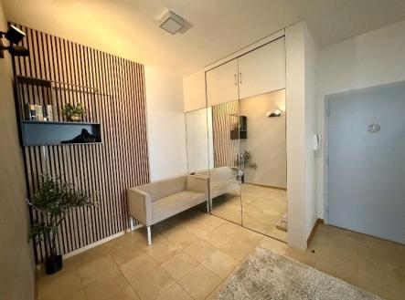 Pronájem bytu, 3+kk, 89 m²