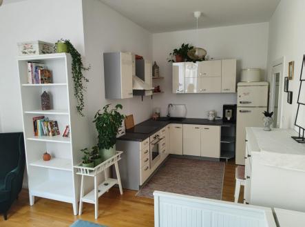 Pronájem bytu, 1+kk, 34 m²