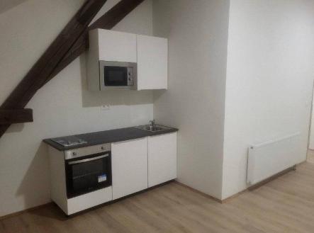 Pronájem bytu, 1+kk, 38 m²