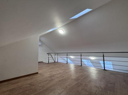 Pronájem bytu, 3+kk, 59 m²