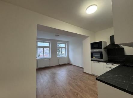 Pronájem bytu, 1+kk, 39 m²