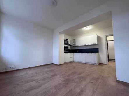 Pronájem bytu, 1+kk, 39 m²