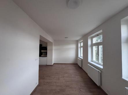 Pronájem bytu, 1+kk, 32 m²