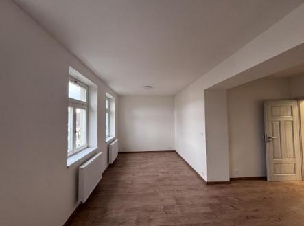 Pronájem bytu, 1+kk, 32 m²