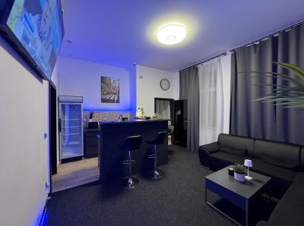 Pronájem obchodní prostor, 98 m²