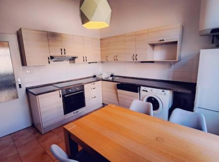 Pronájem bytu, 2+1, 70 m²