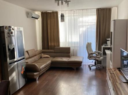 Pronájem bytu, 3+kk, 80 m²