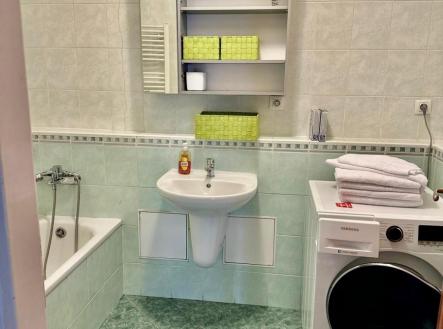 Pronájem bytu, 3+kk, 80 m²