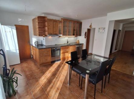 Pronájem bytu, 2+1, 95 m²