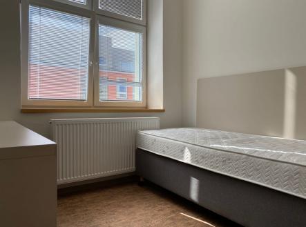 Pronájem bytu, 1+kk, 23 m² obrázek