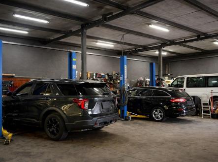 Pronájem komerčního objektu, průmyslový areál, 460 m²