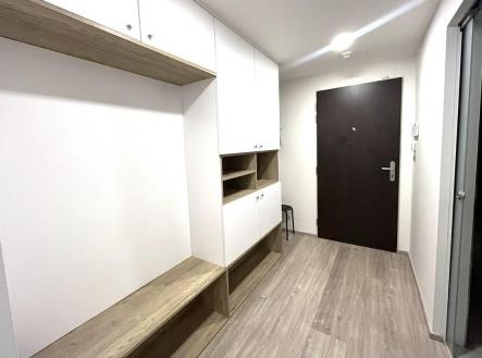 Pronájem bytu, 1+kk, 33 m²