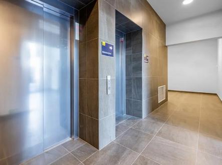 Pronájem bytu, 1+kk, 32 m²