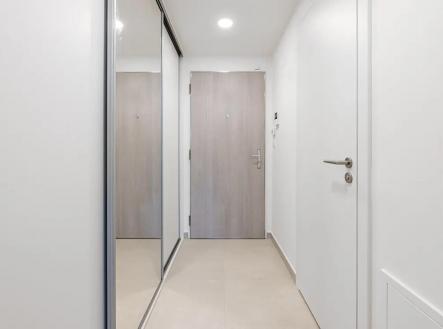 Pronájem bytu, 1+kk, 35 m²