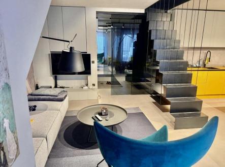 Pronájem bytu, 2+kk, 62 m²