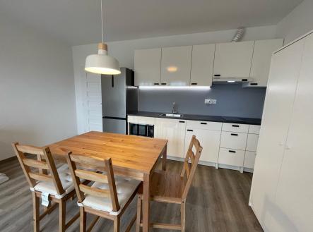 Pronájem bytu, 1+kk, 32 m²