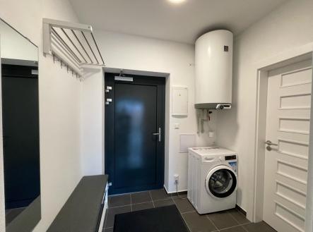 Pronájem bytu, 1+kk, 32 m²