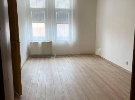 Pronájem bytu, 2+1, 86 m²