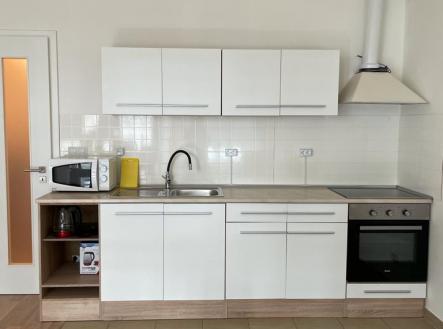 Pronájem bytu, 1+kk, 37 m²
