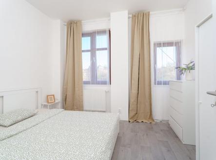 Pronájem bytu, 2+kk, 60 m²