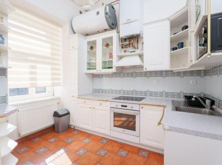 Pronájem bytu, 3+1, 90 m²