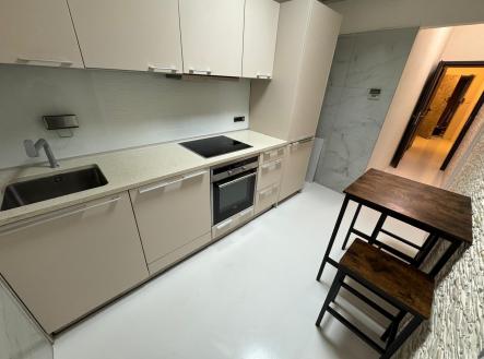 Pronájem bytu, jiný, 70 m²